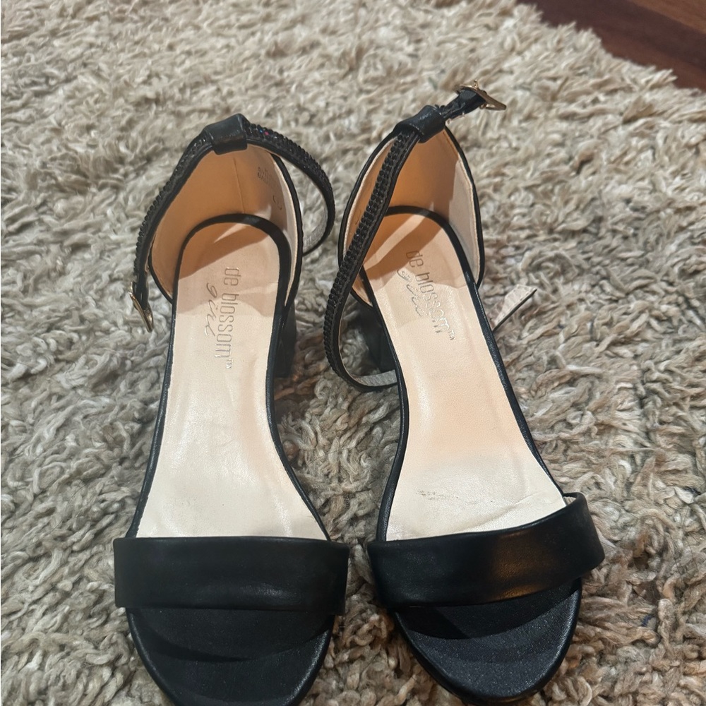 De blossom girls shoes size 1 guc